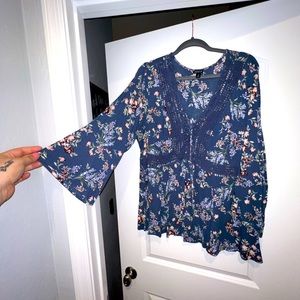 Torrid blue floral bell sleeve blouse